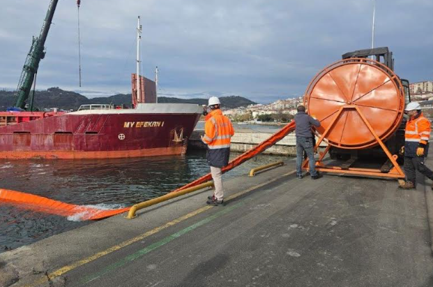 BOZHANE LİMANI’NDA DENİZ KİRLİLİĞİ TATBİKATI YAPILDI BOZHANE LİMANI’NDA DENİZ KİRLİLİĞİ TATBİKATI YAPILDI