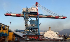 OYAK Denizcilikten bir ilk: Yapay zeka destekli akıllı vinçler, İsdemir Limanında